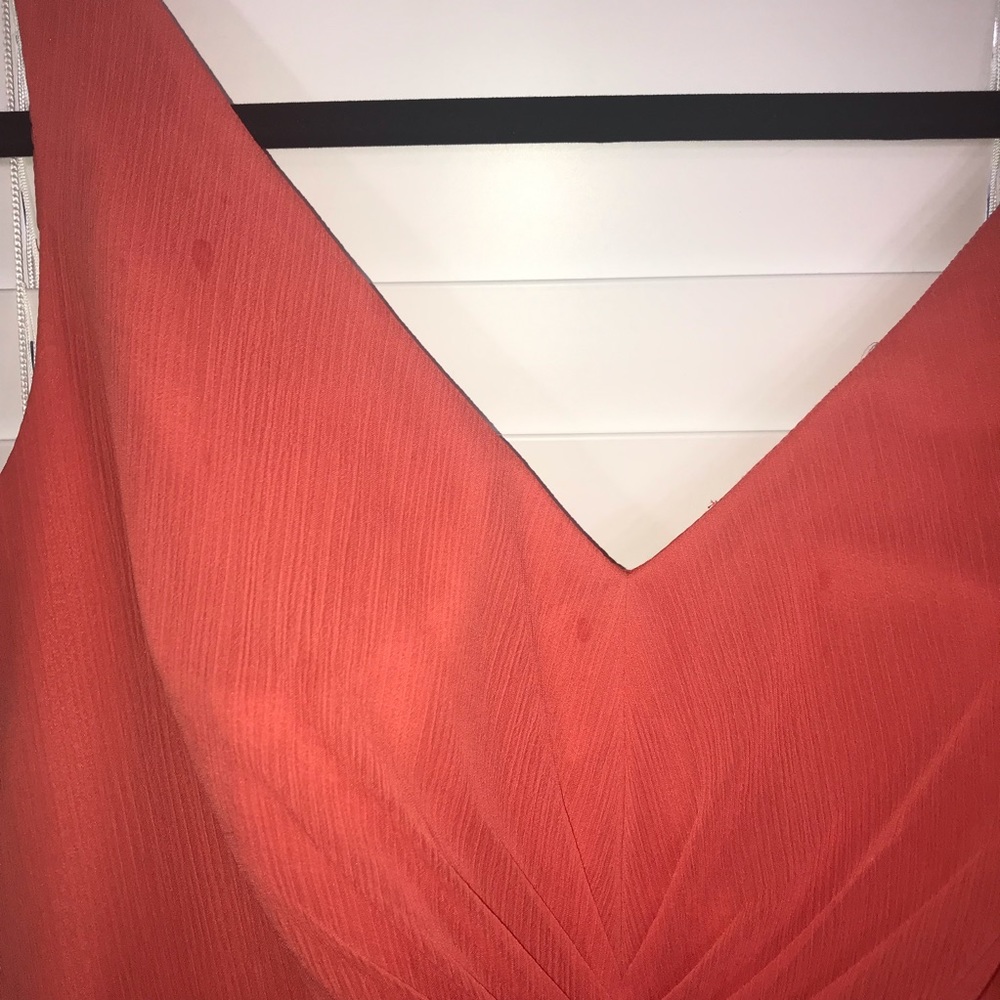 David’s Bridal Sleeveless Chiffon w/ Ruffled Back - Picture 4 of 8